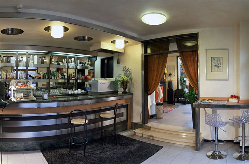 Hotel Solarium Civitanova Marche Bagian luar foto